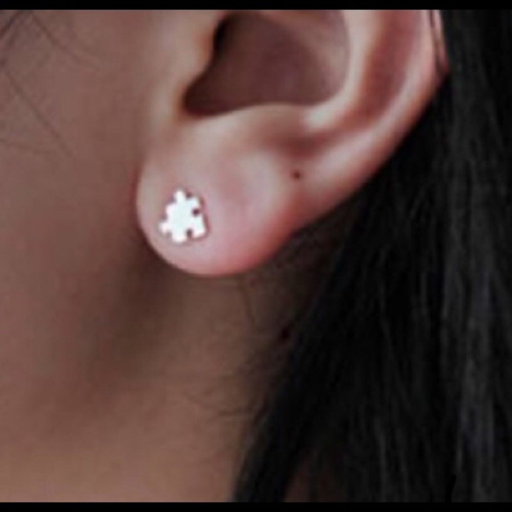 2 🧩🧩Sets of Autism Awareness Stud Earrings - Picture 3 of 4